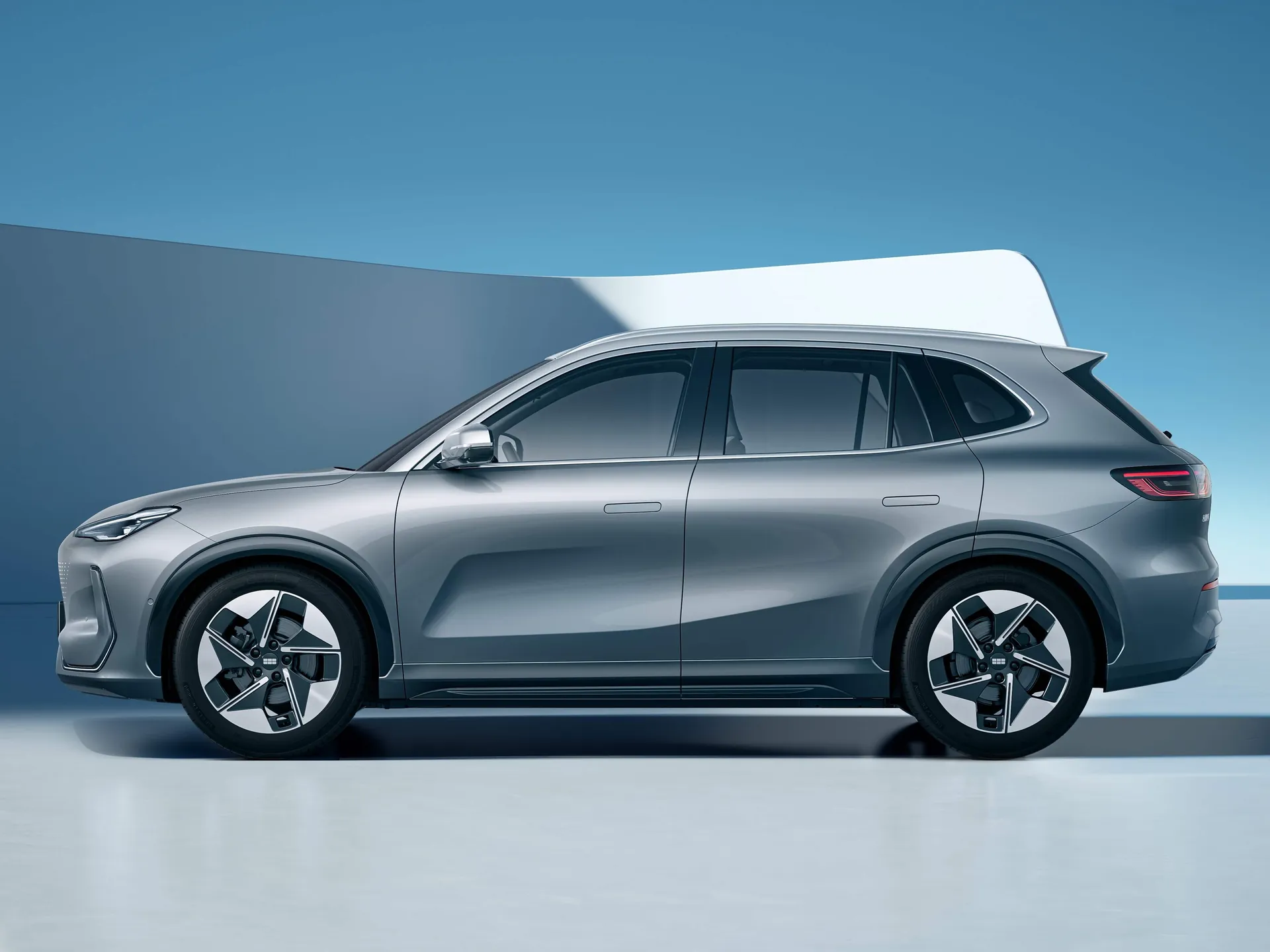 Geely Galaxy E5 (2025) – boční profil