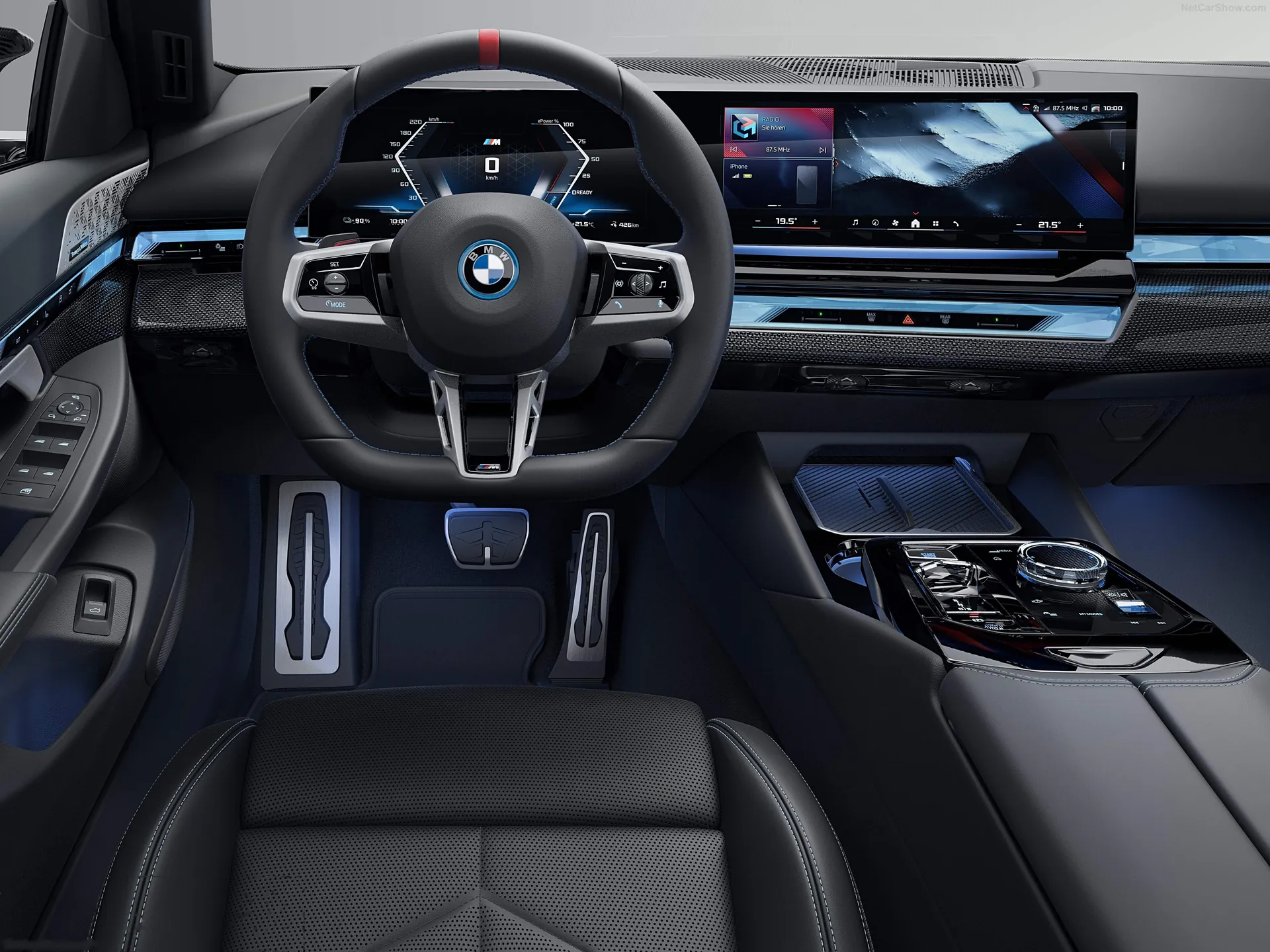BMW i5 M60 Touring (2025) – interiér