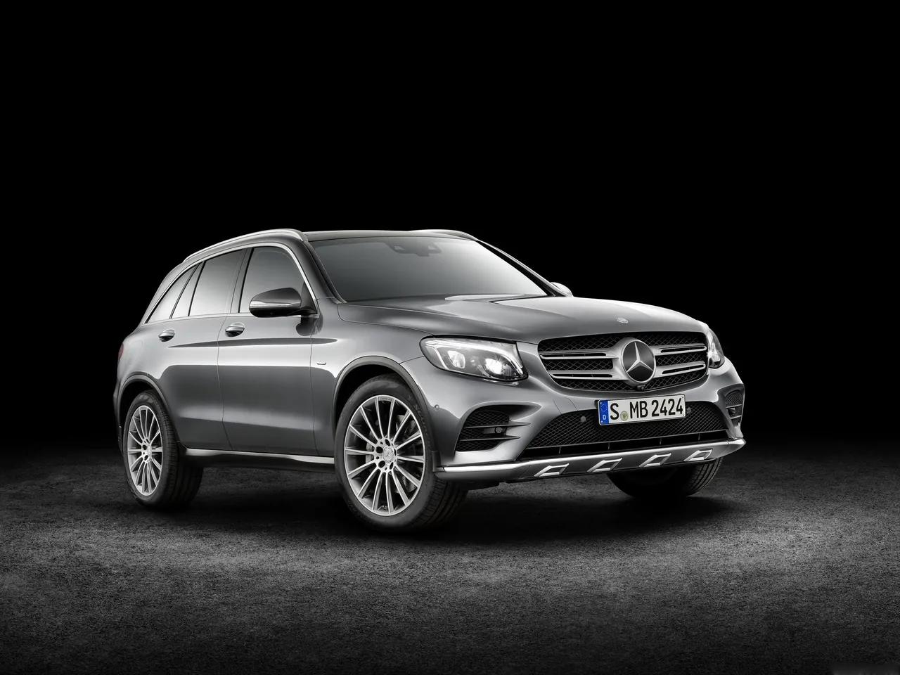 Mercedes-Benz GLC (2016)