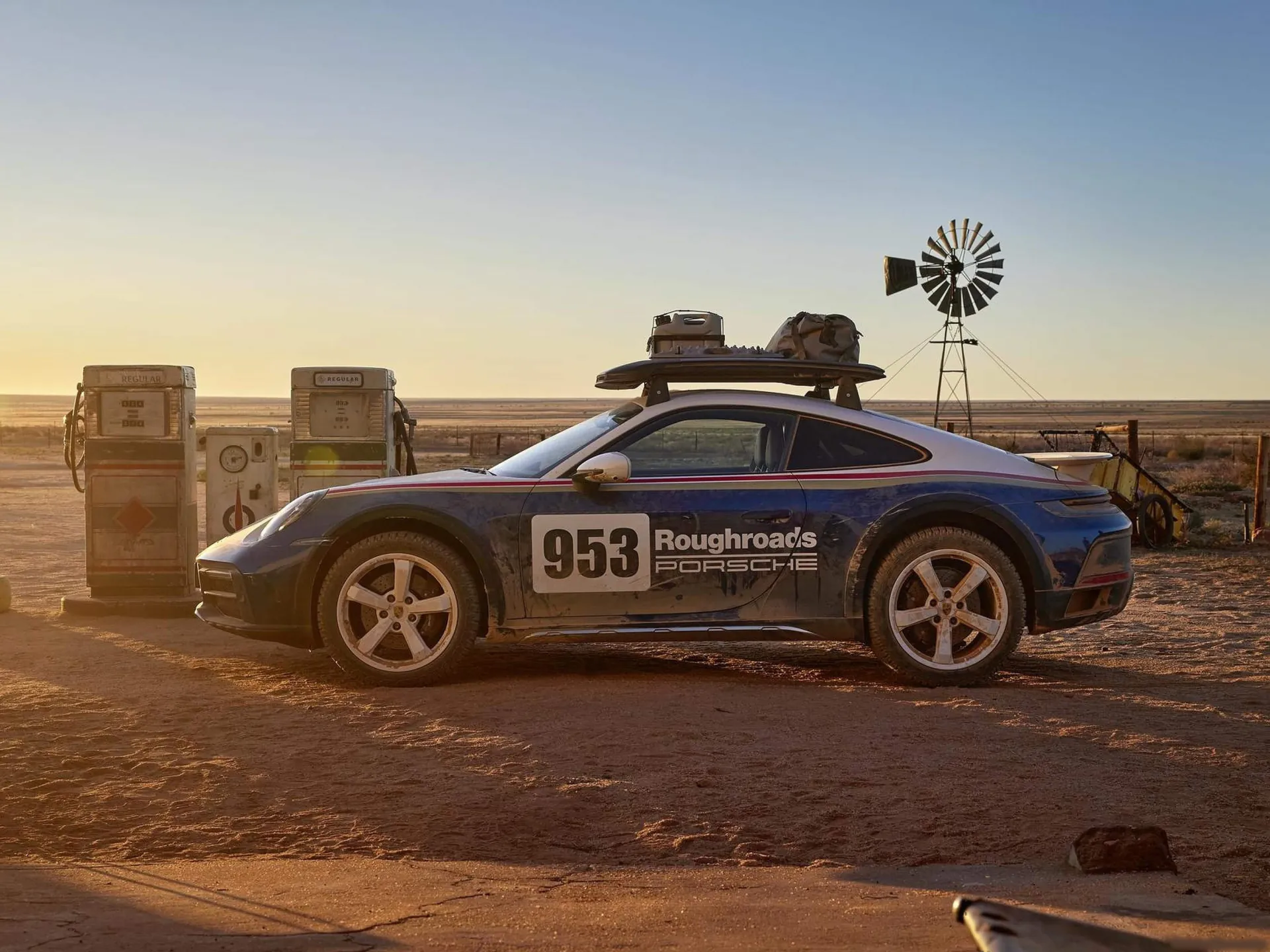 Porsche 911 Dakar Rallye Design Package (2023) - Side Profile