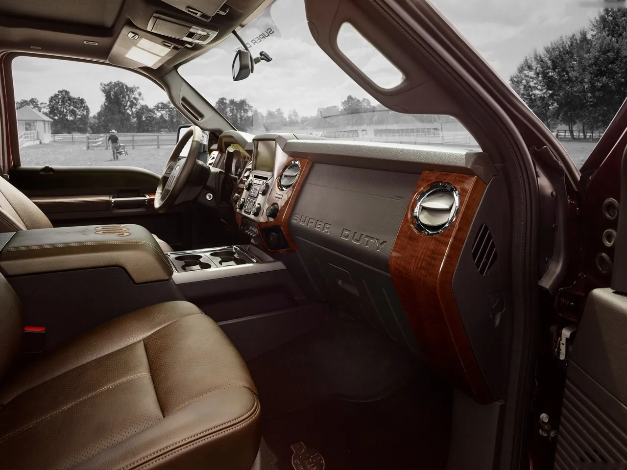 Ford Super Duty (2015) – interiér