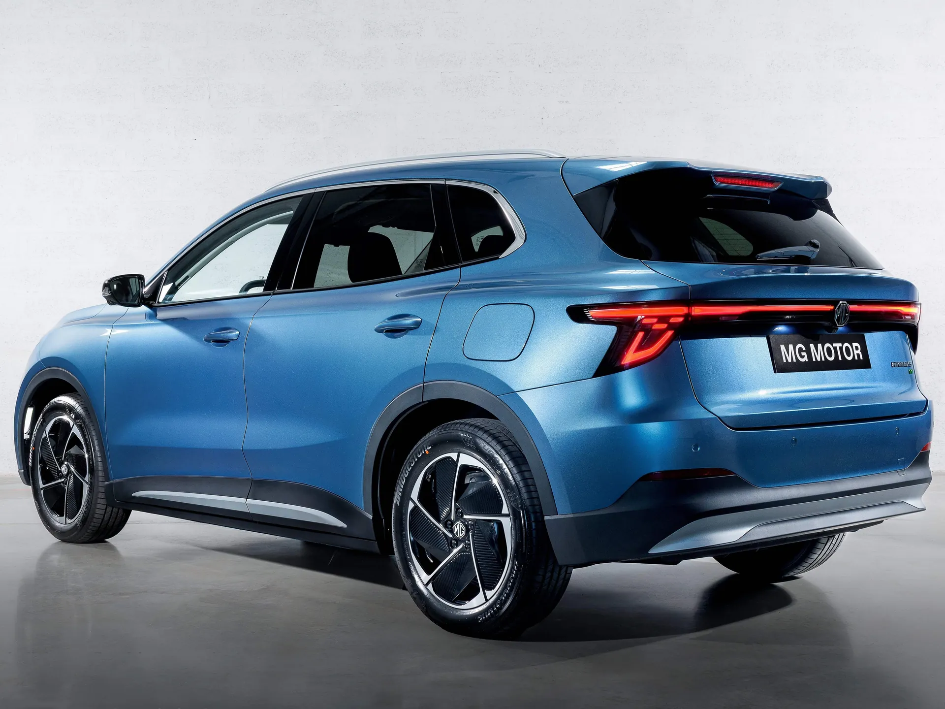 MG S5 EV (2026) – zadní tříčtvrteční pohled