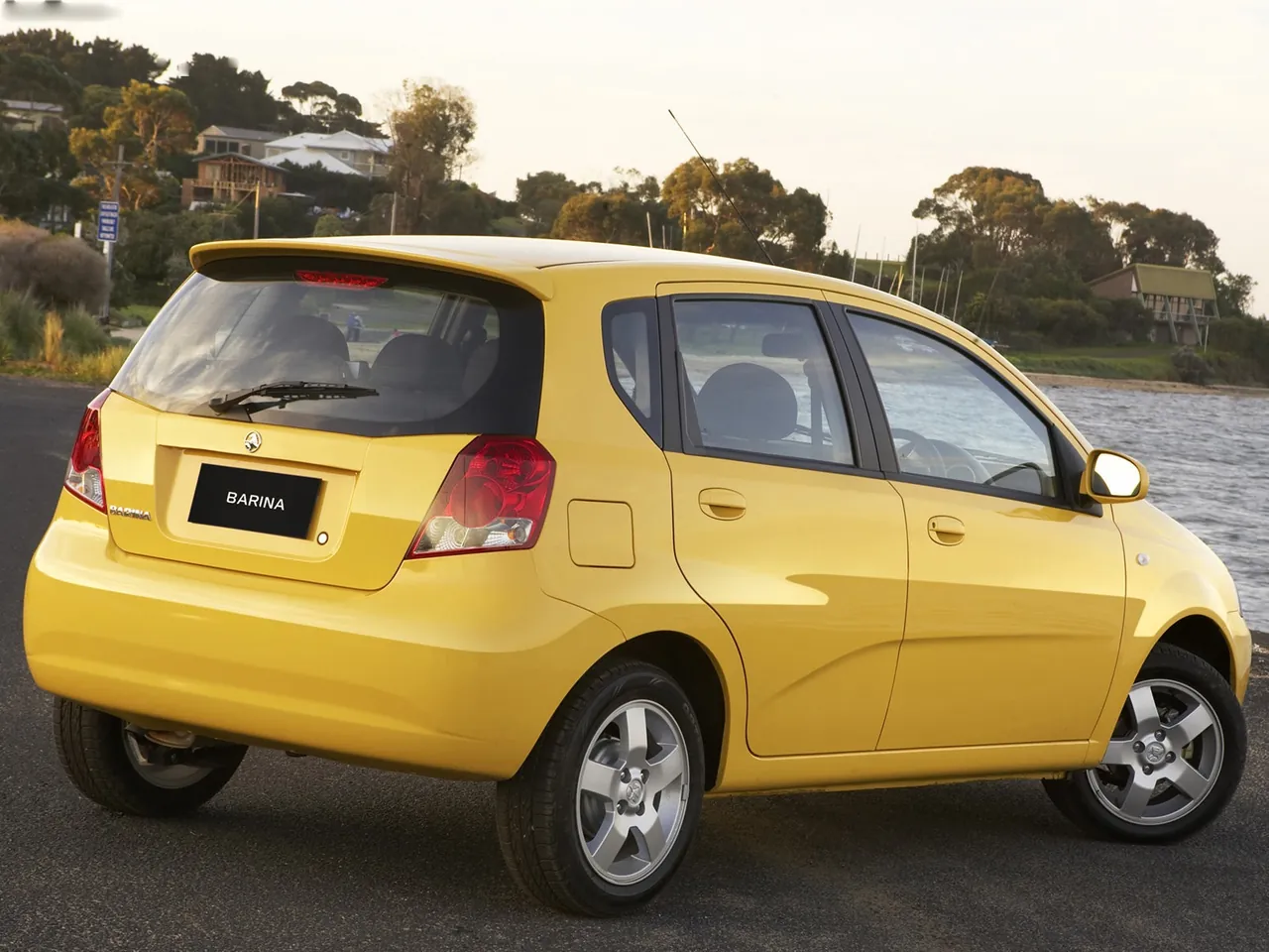 Holden TK Barina Hatch 5-door (2005) - Rear Three-Quarter