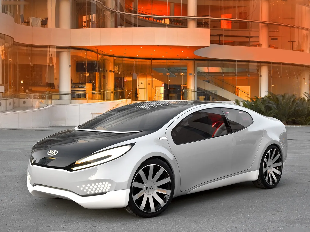 Kia Ray Plug-In Hybrid Concept (2010)