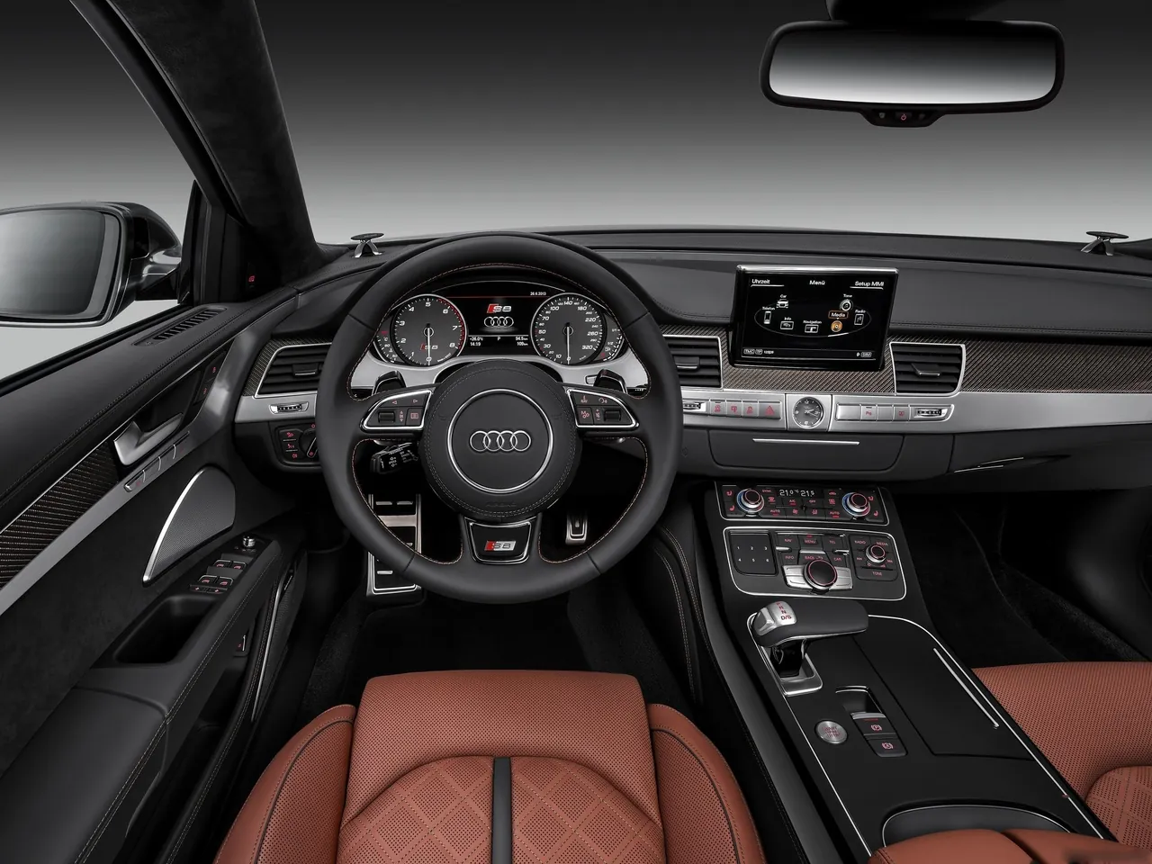 Audi S8 (2014) – interiér