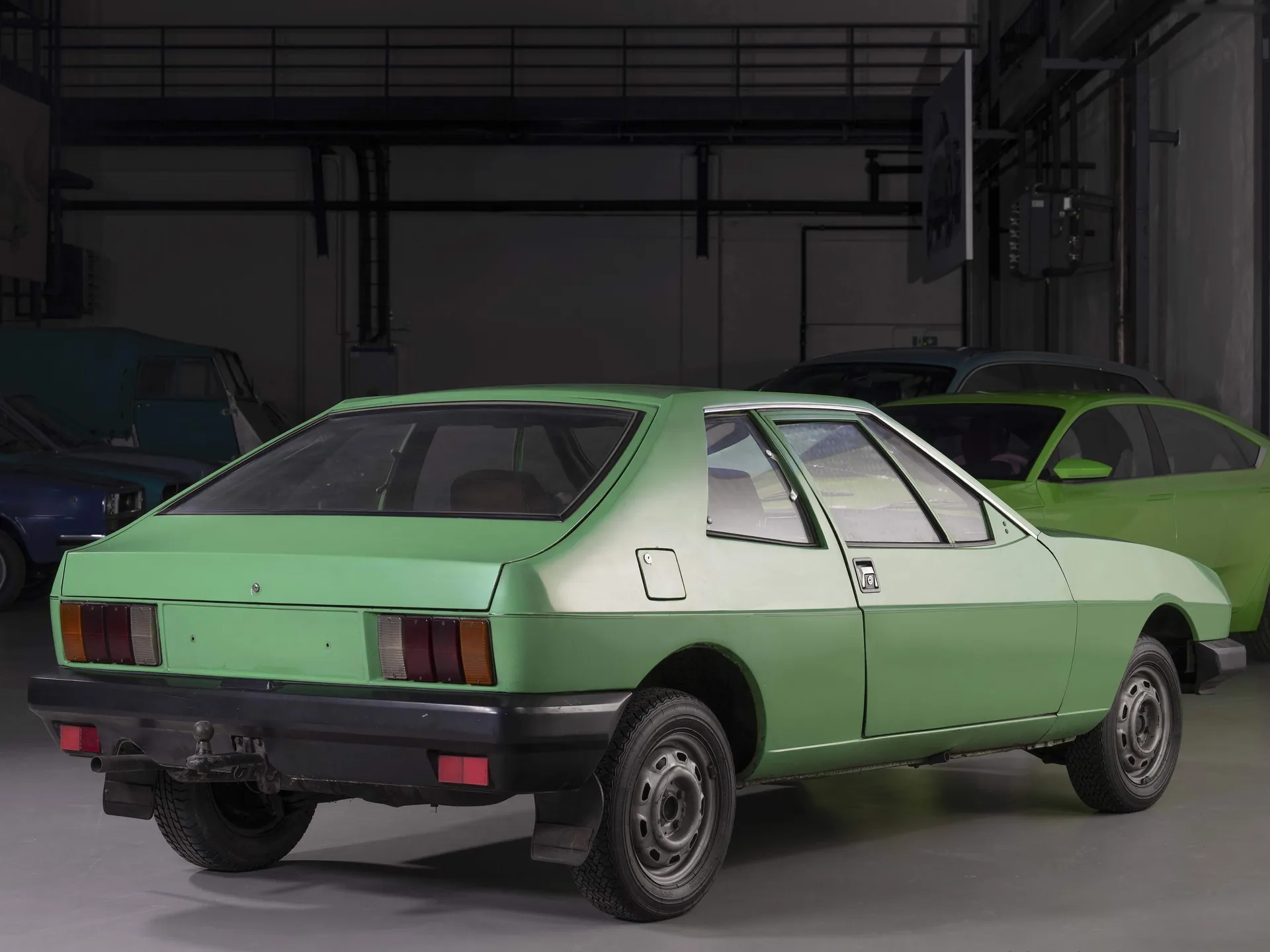 Skoda 763 Concept (1977) – zadní tříčtvrteční pohled