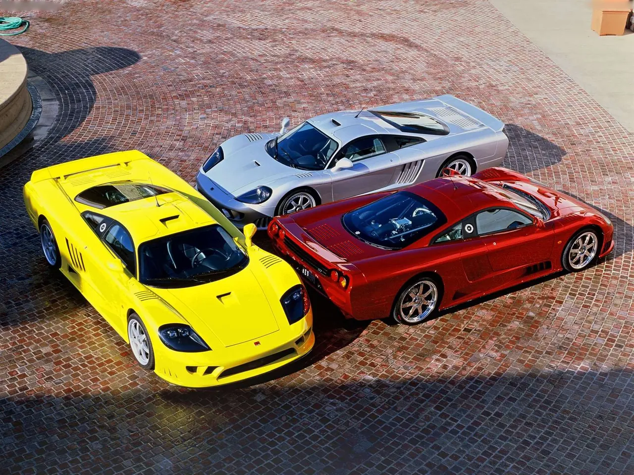 Saleen S7 (2002) – skupinový snímek