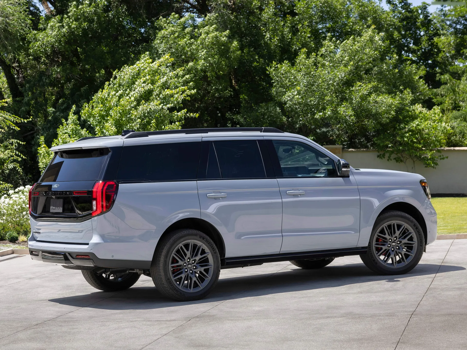 Ford Expedition (2025) – zadní tříčtvrteční pohled