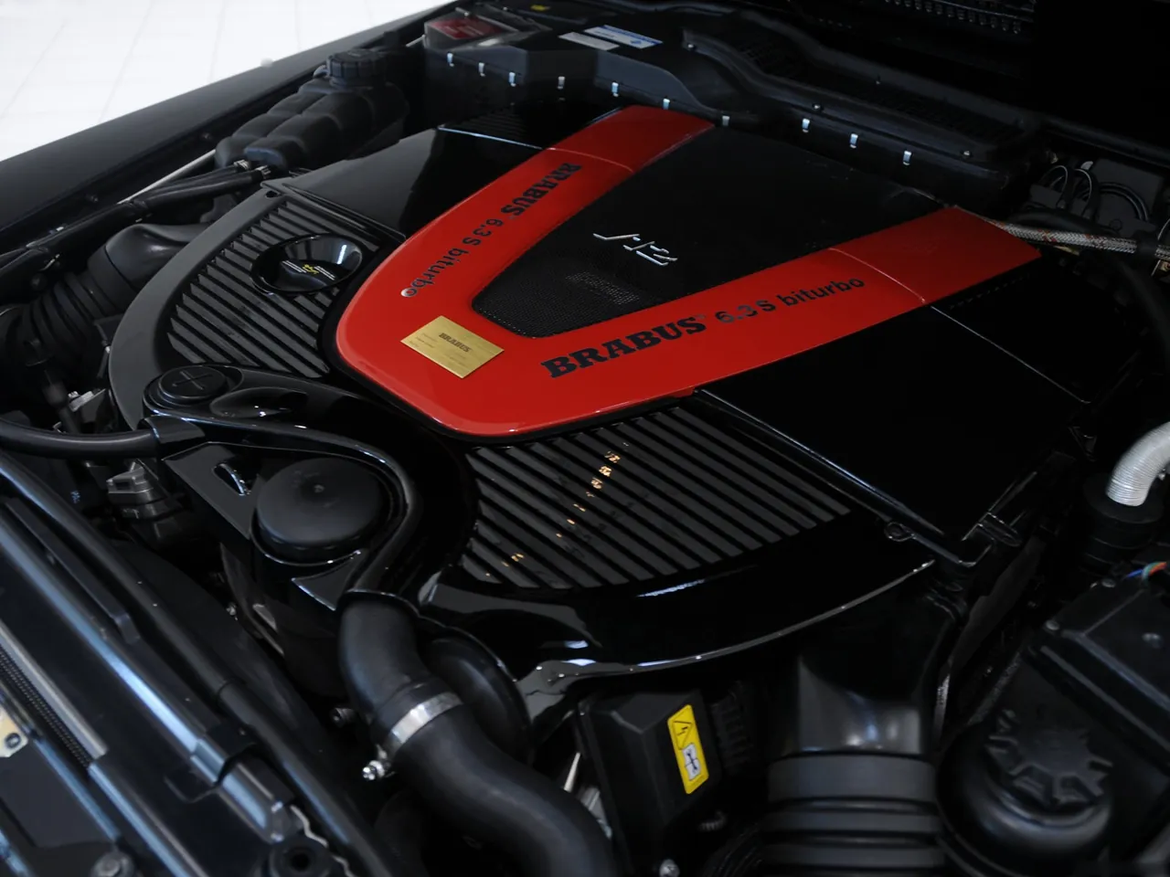 Brabus Mercedes-Benz G-Class V12 S Biturbo (2009) - Engine Bay