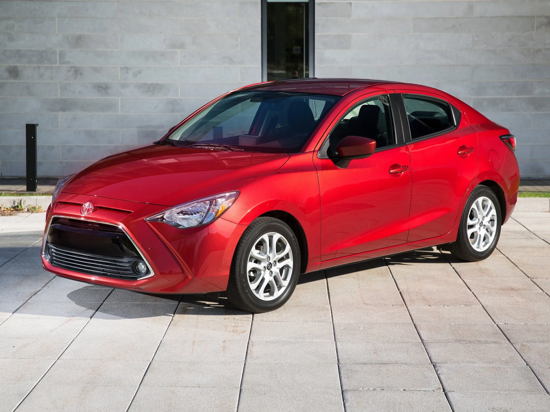 Toyota Yaris Sedan (2016)