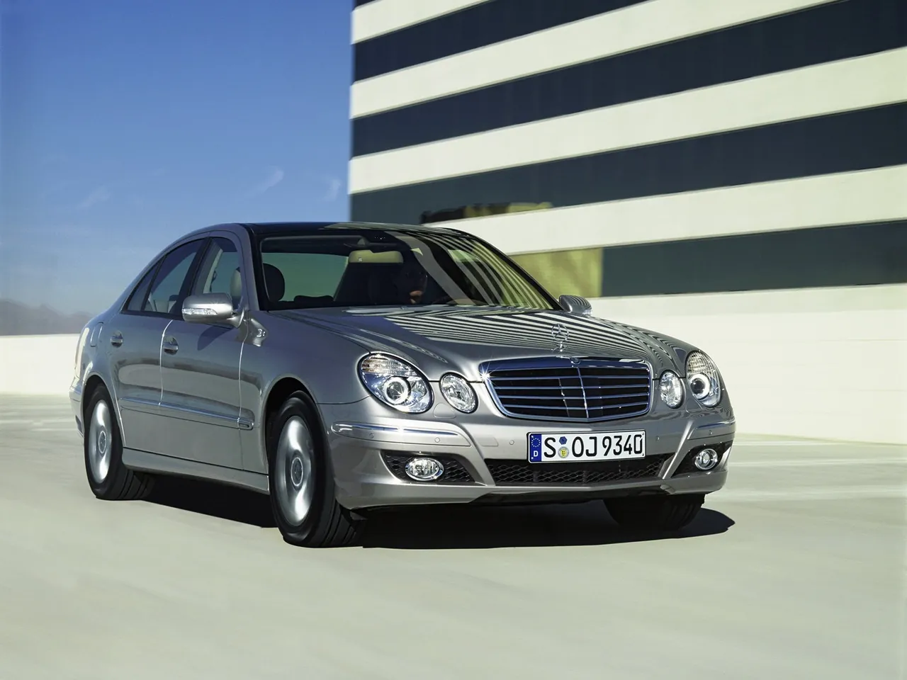 Mercedes-Benz E-Class (2006)