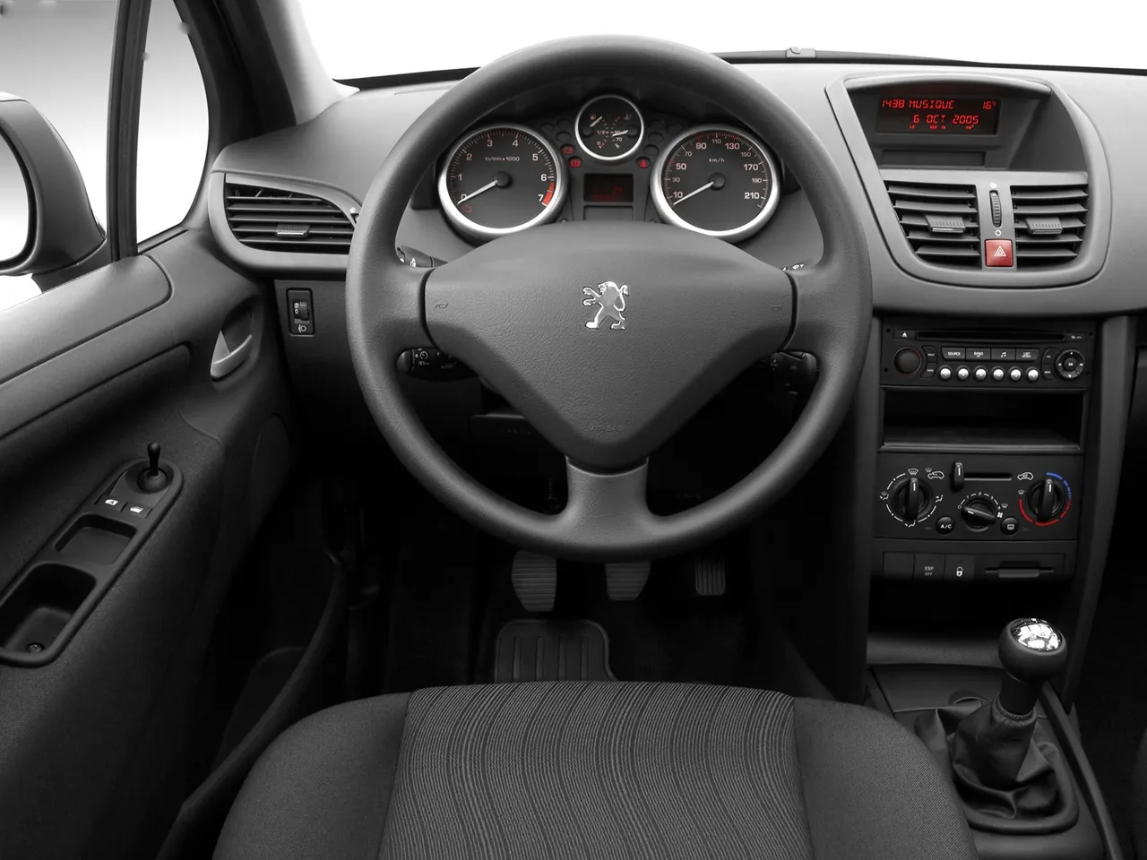 Peugeot 207 (2006) – interiér