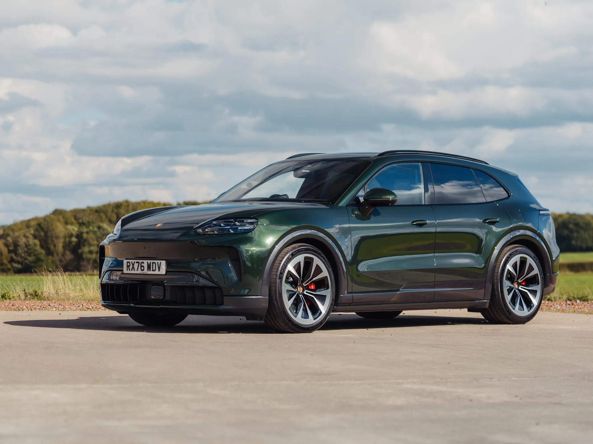 Porsche Cayenne S Electric [UK] (2027)