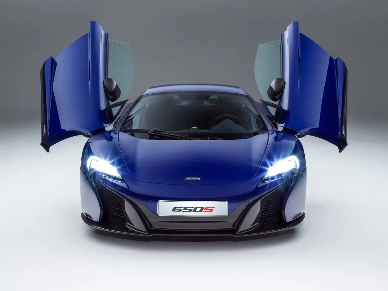 McLaren 650S (2015) – zepředu