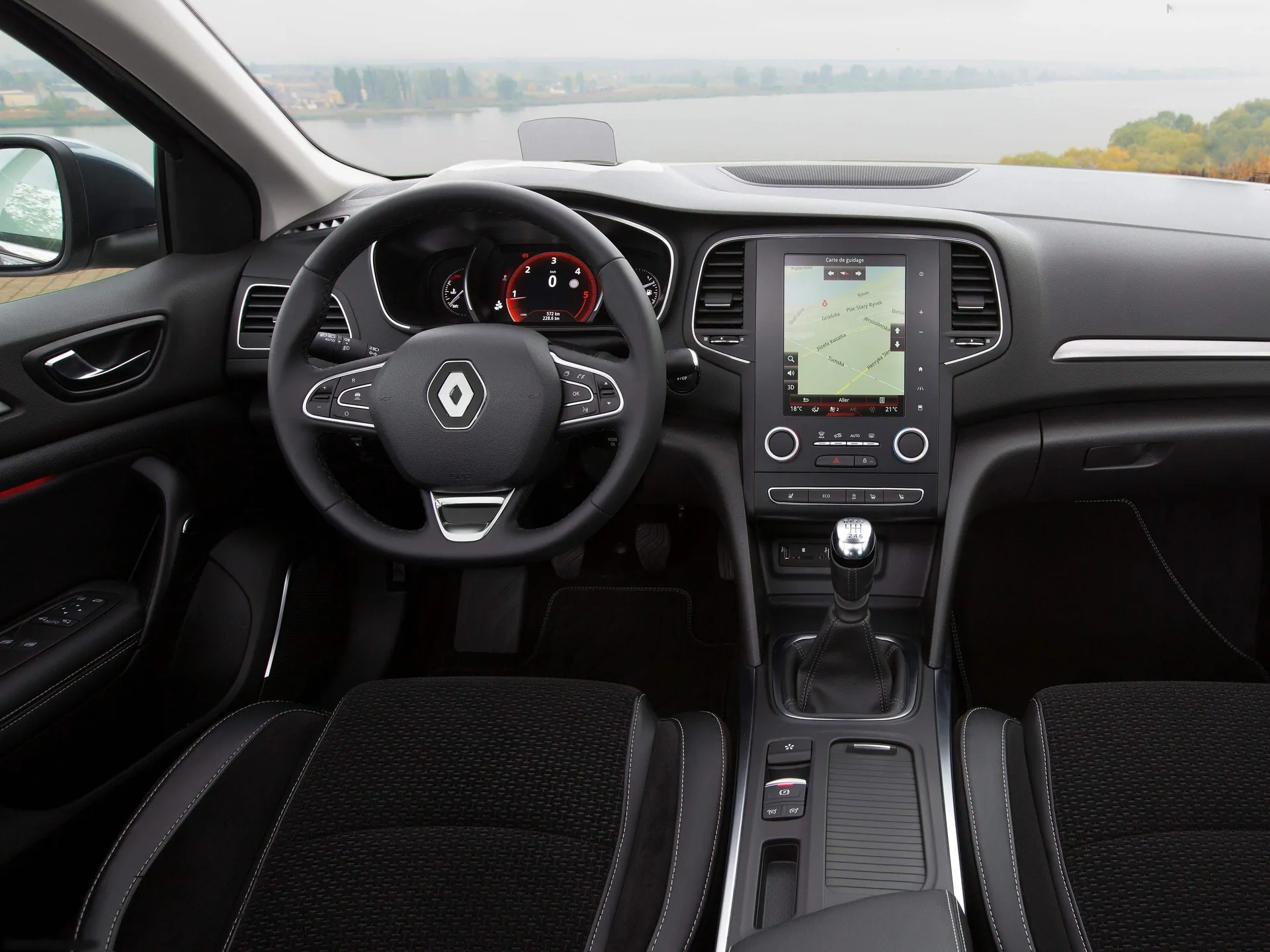 Renault Megane Sedan (2017) – interiér