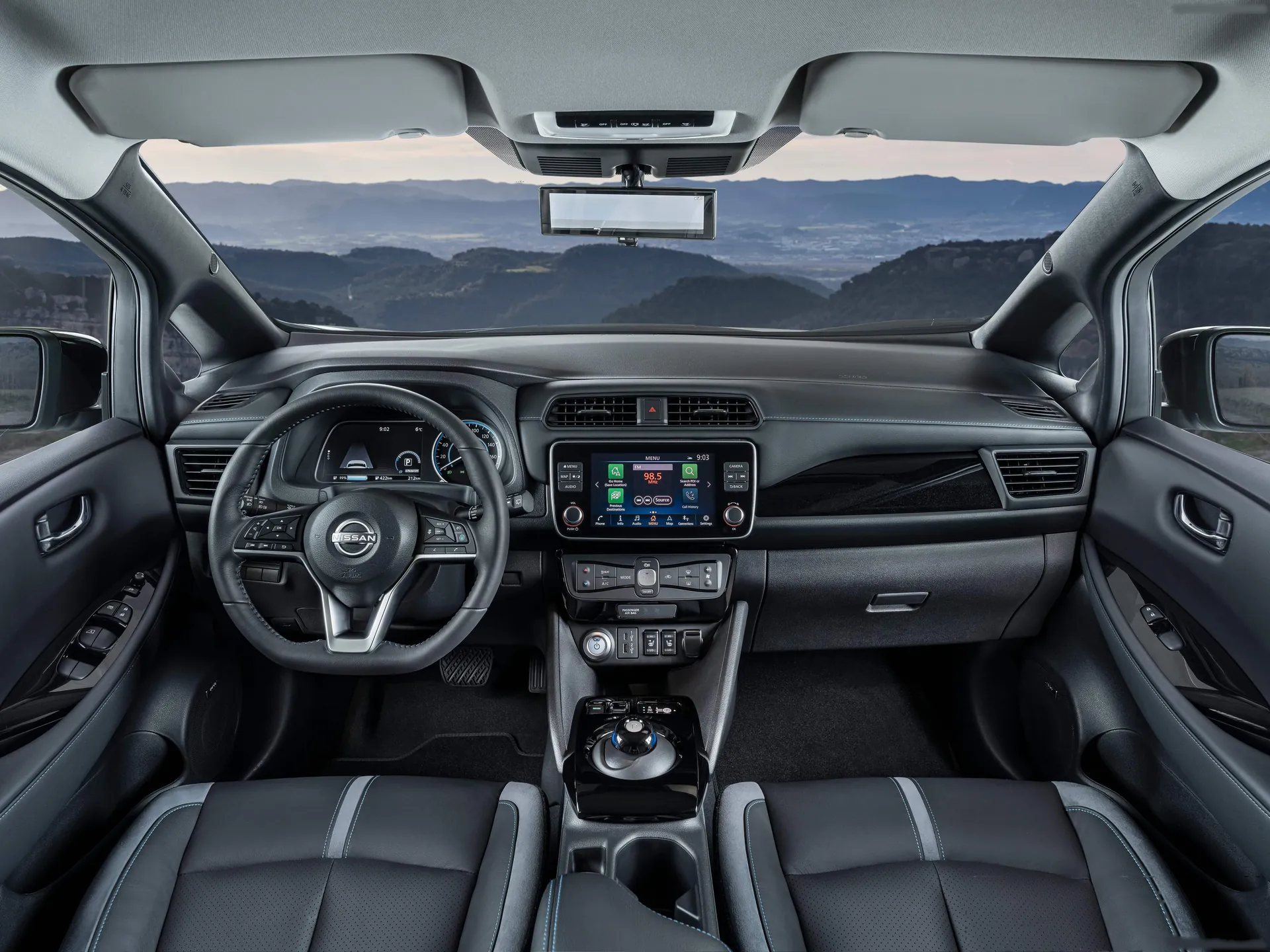 Nissan Leaf (2022) – interiér