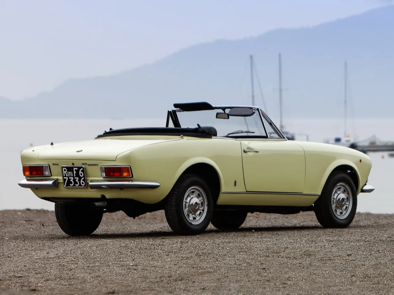 Fiat 124 Sport Spider (1969) - Rear Three-Quarter
