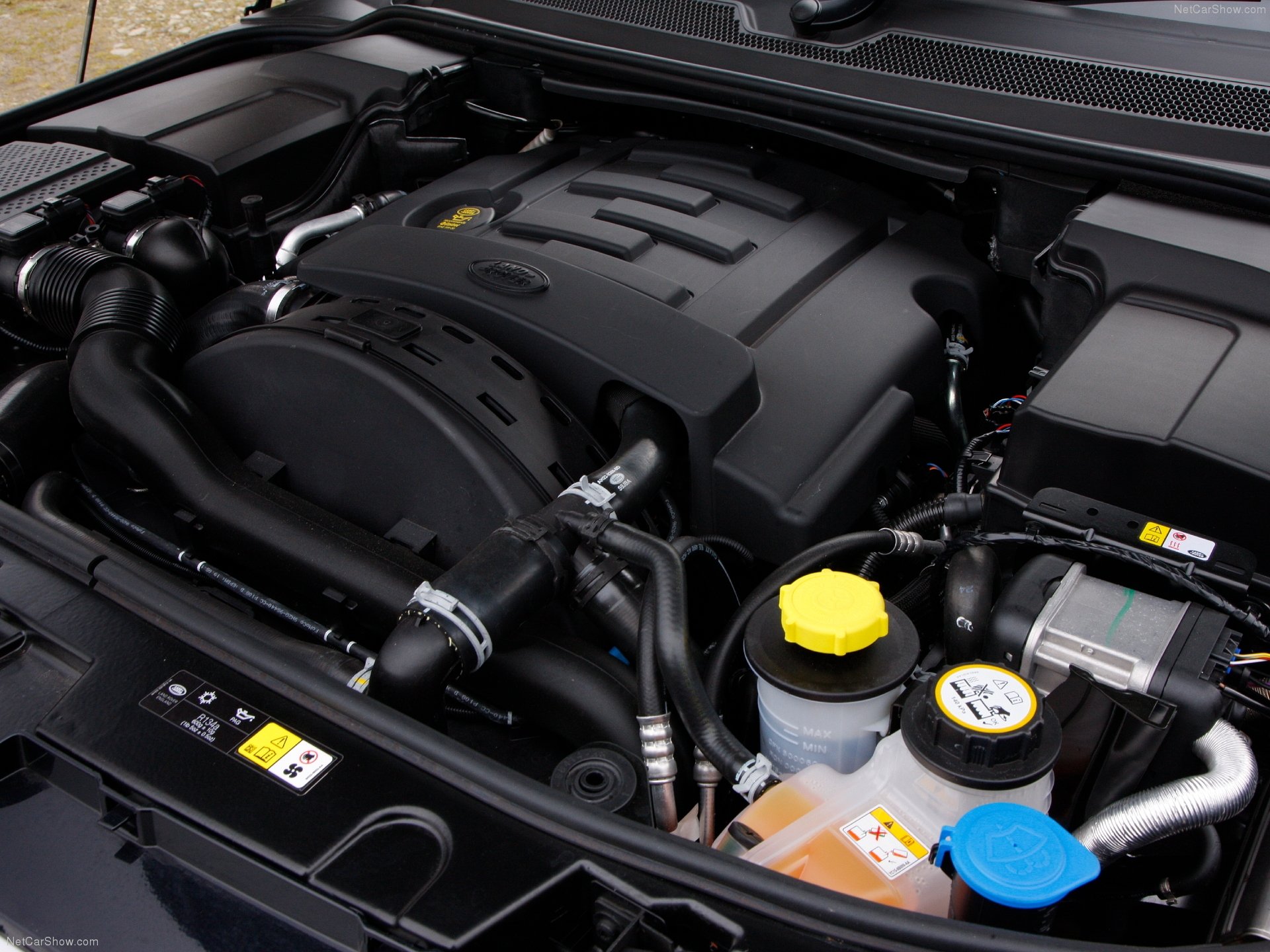 Land Rover Range Rover Sport (2012) - Engine Bay