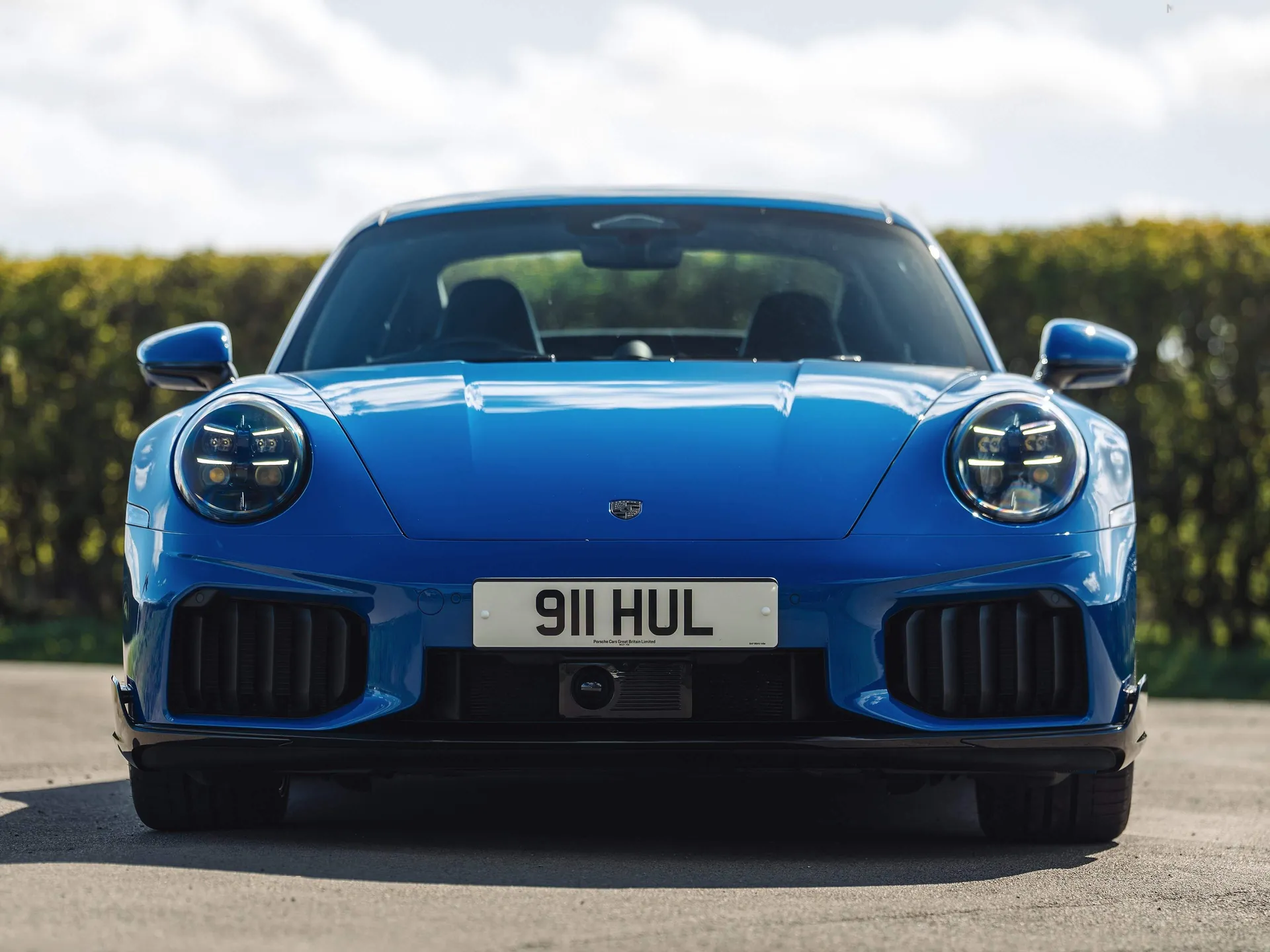 Porsche 911 Turbo S [UK] (2026) – zepředu