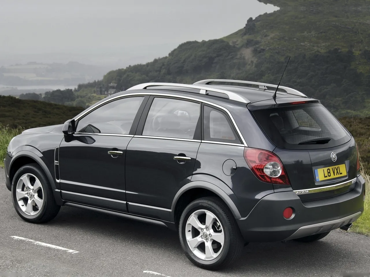 Vauxhall Antara (2007) - Rear Three-Quarter
