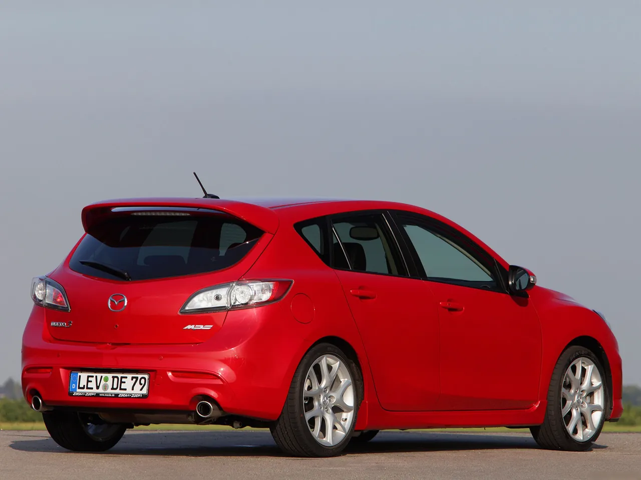 Mazda 3 MPS (2010) – zadní tříčtvrteční pohled