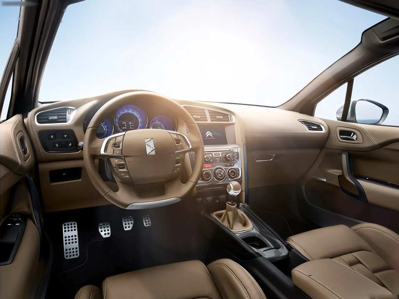 Citroen DS4 (2012) – interiér