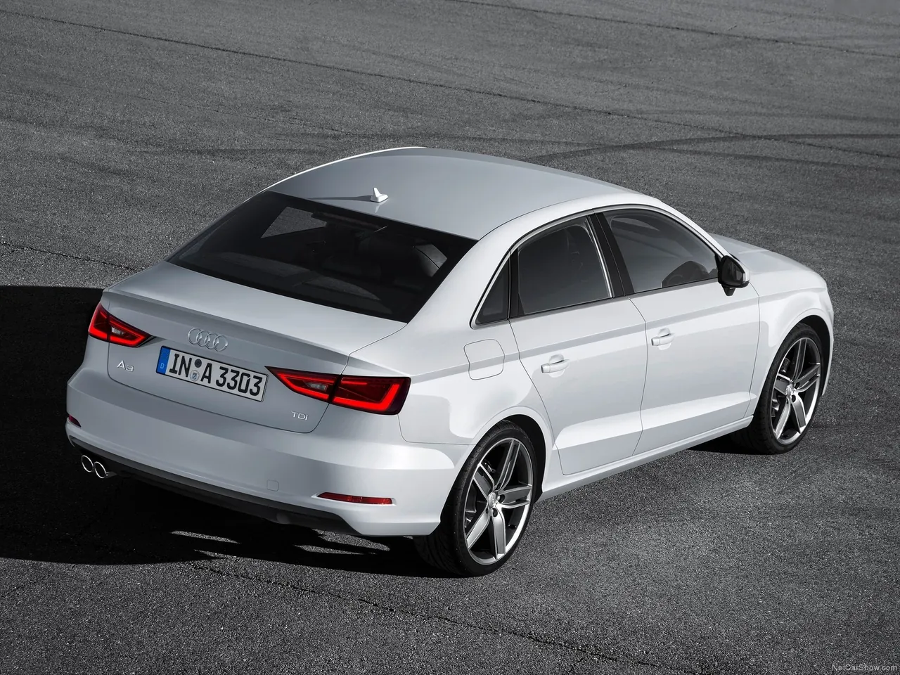 Audi A3 Sedan (2014) – zadní tříčtvrteční pohled