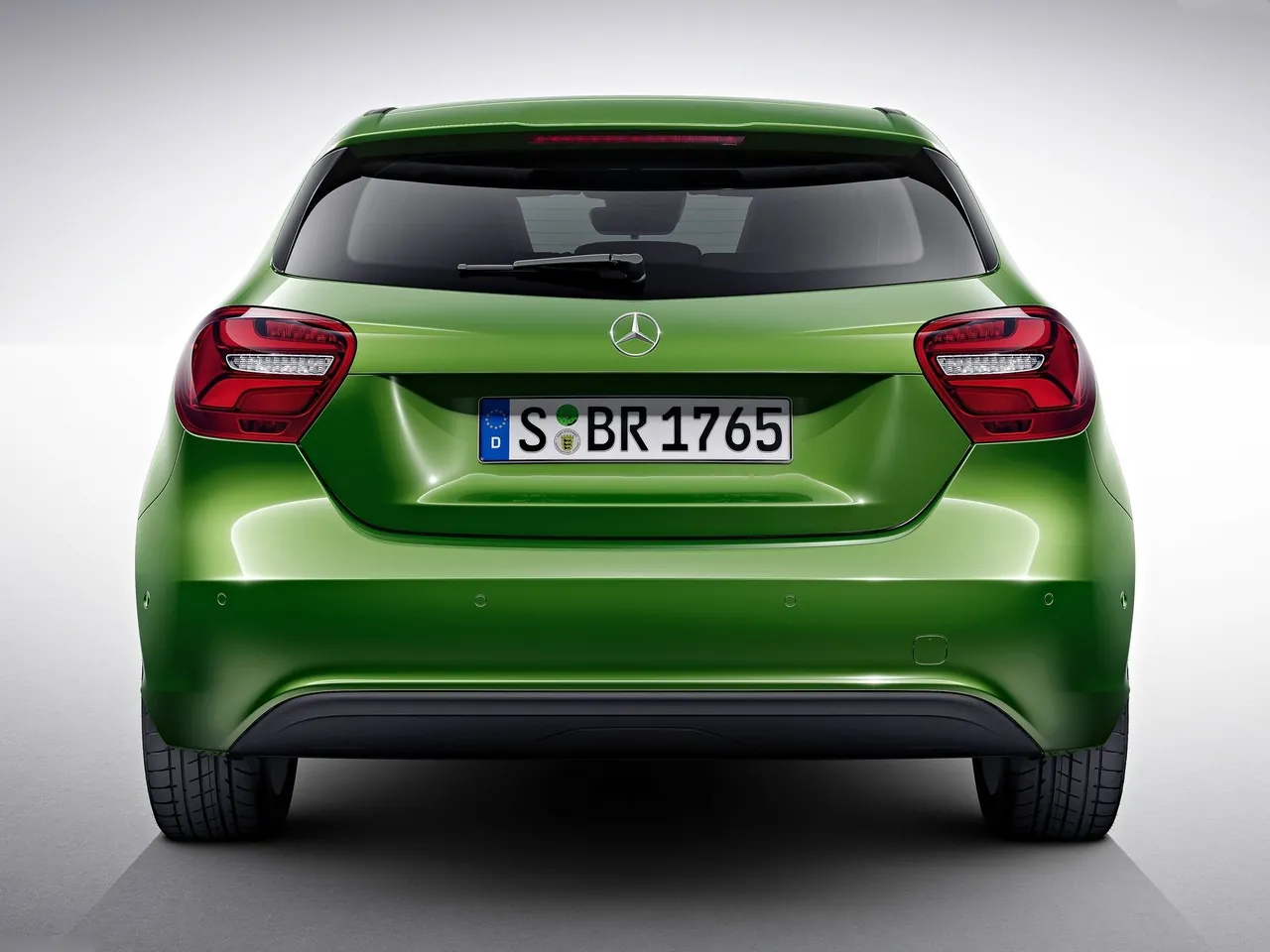 Mercedes-Benz A-Class (2016) – zezadu