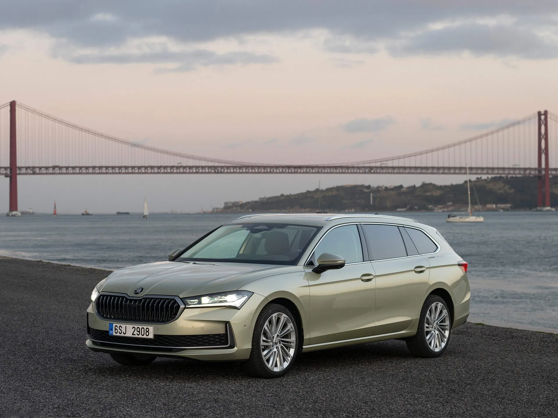 Skoda Superb Combi (2024)