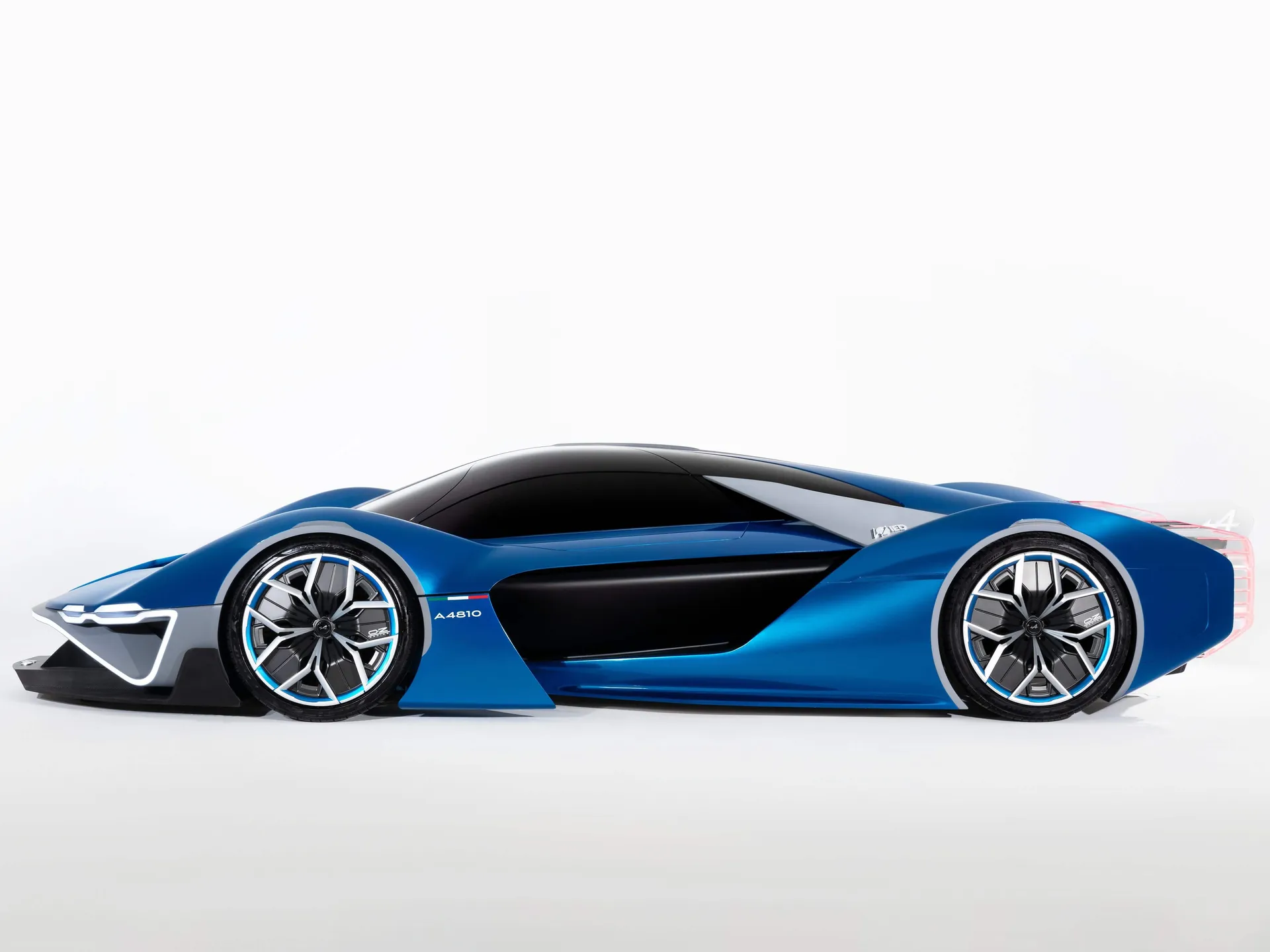 Alpine A4810 by IED Concept (2022) – boční profil