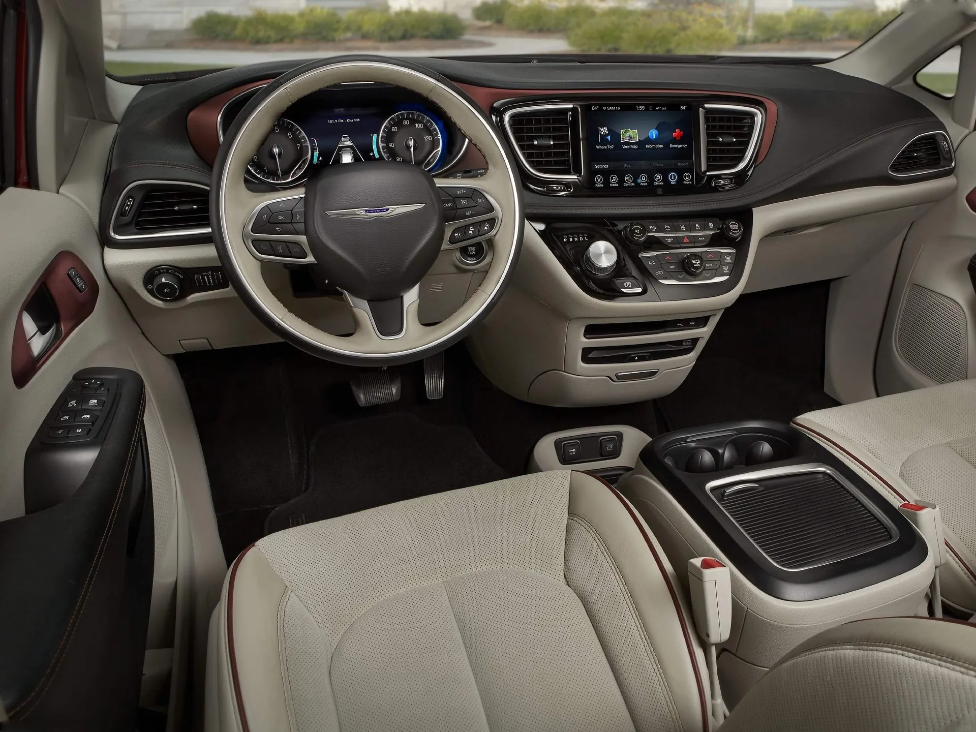 Chrysler Pacifica (2017) – interiér