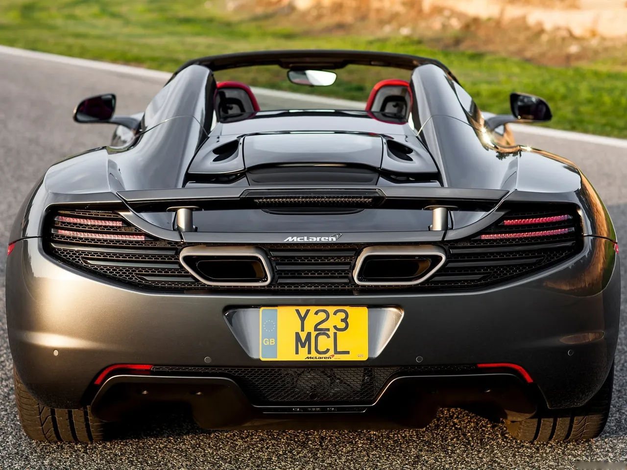 McLaren MP4-12C Spider (2013) – zezadu