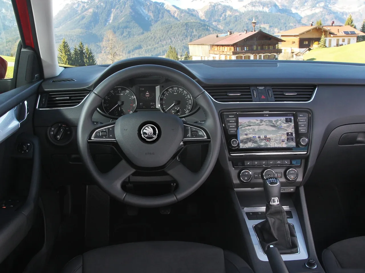 Skoda Octavia Combi (2014) – interiér