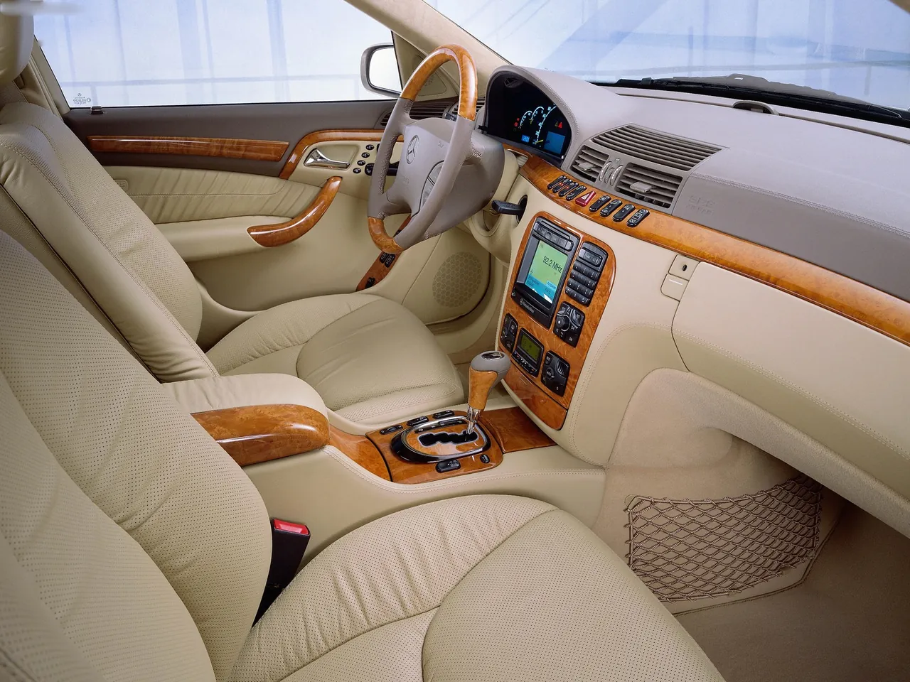 Mercedes-Benz S-Class Pullman Limousine W220 (2001) - Interior