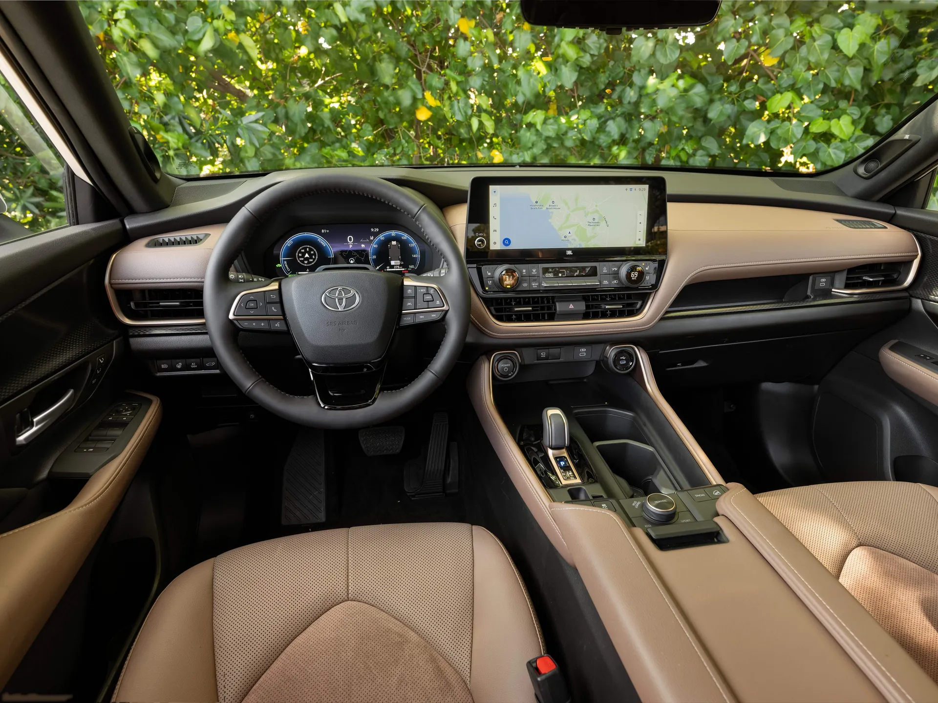 Toyota Grand Highlander Platinum (2024) – interiér