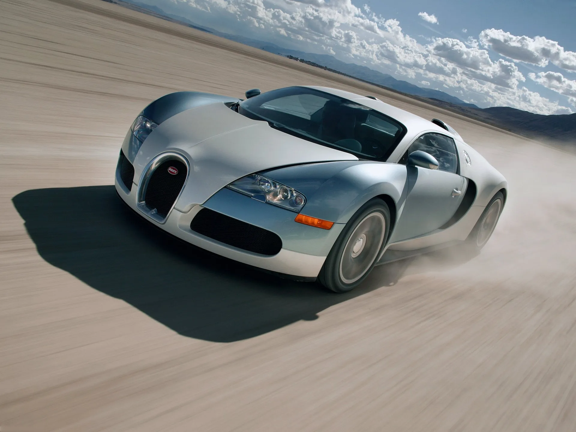 Bugatti Veyron (2005)