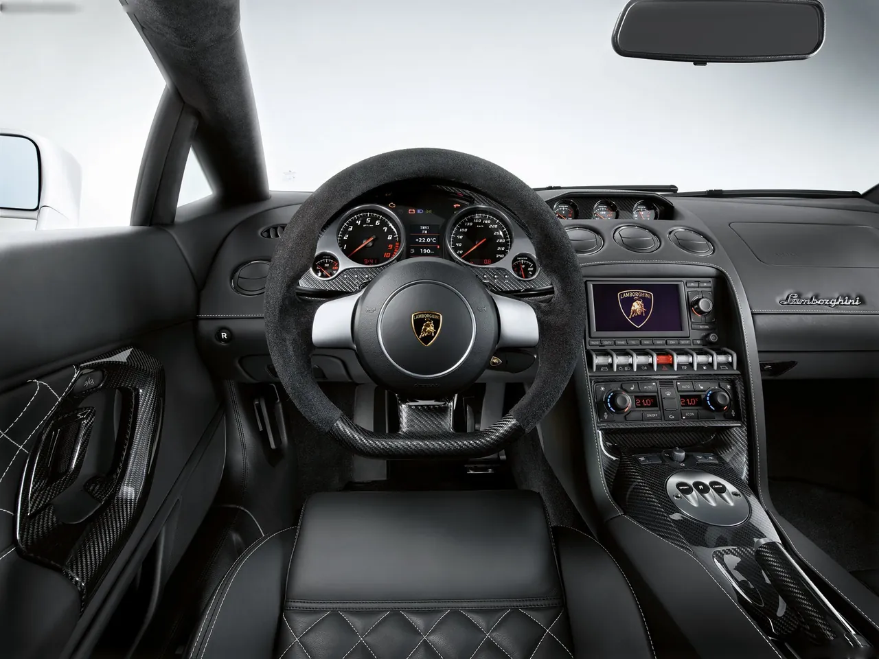 Lamborghini Gallardo LP560-4 (2009) – interiér