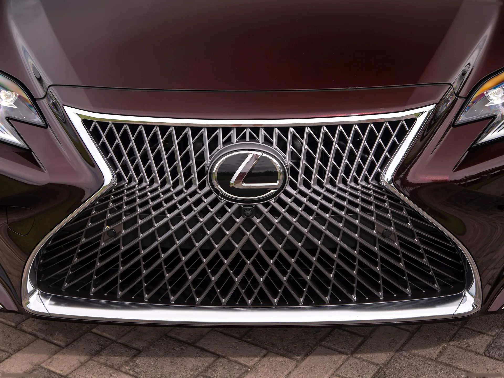 Lexus LS 500 Inspiration Series (2020) - Grille
