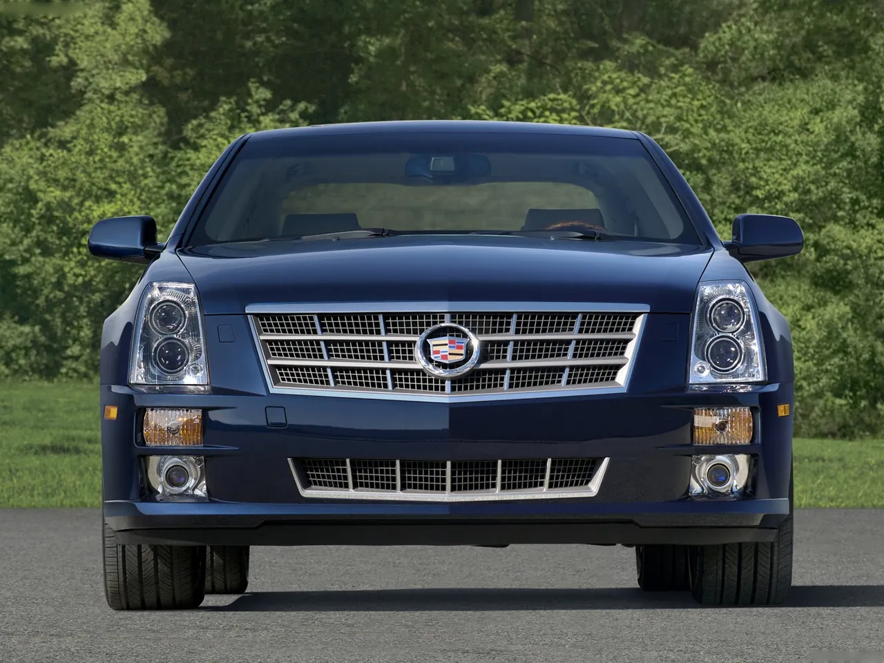 Cadillac STS (2008) – zepředu