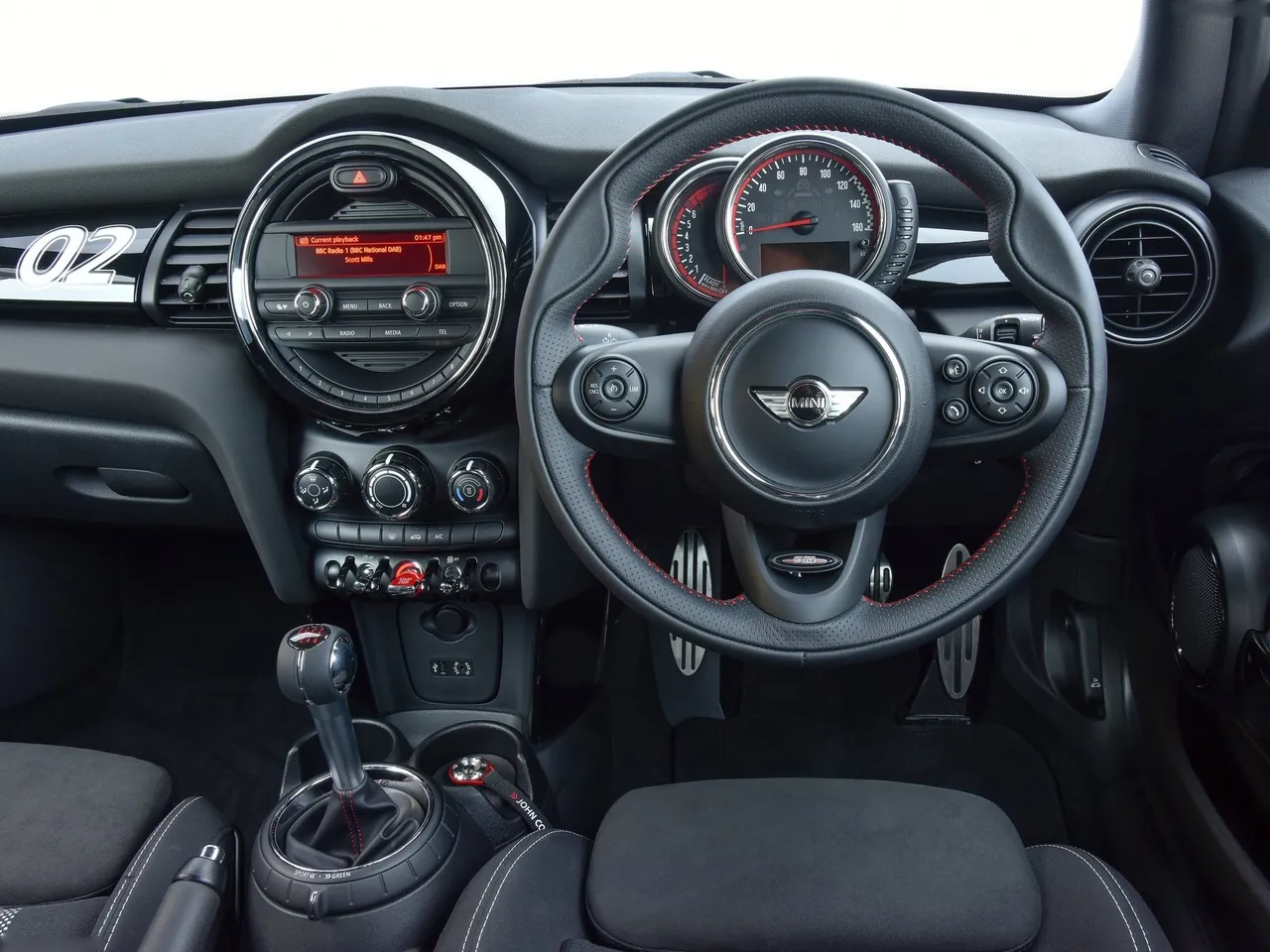 Mini John Cooper Works Challenge (2017) – interiér
