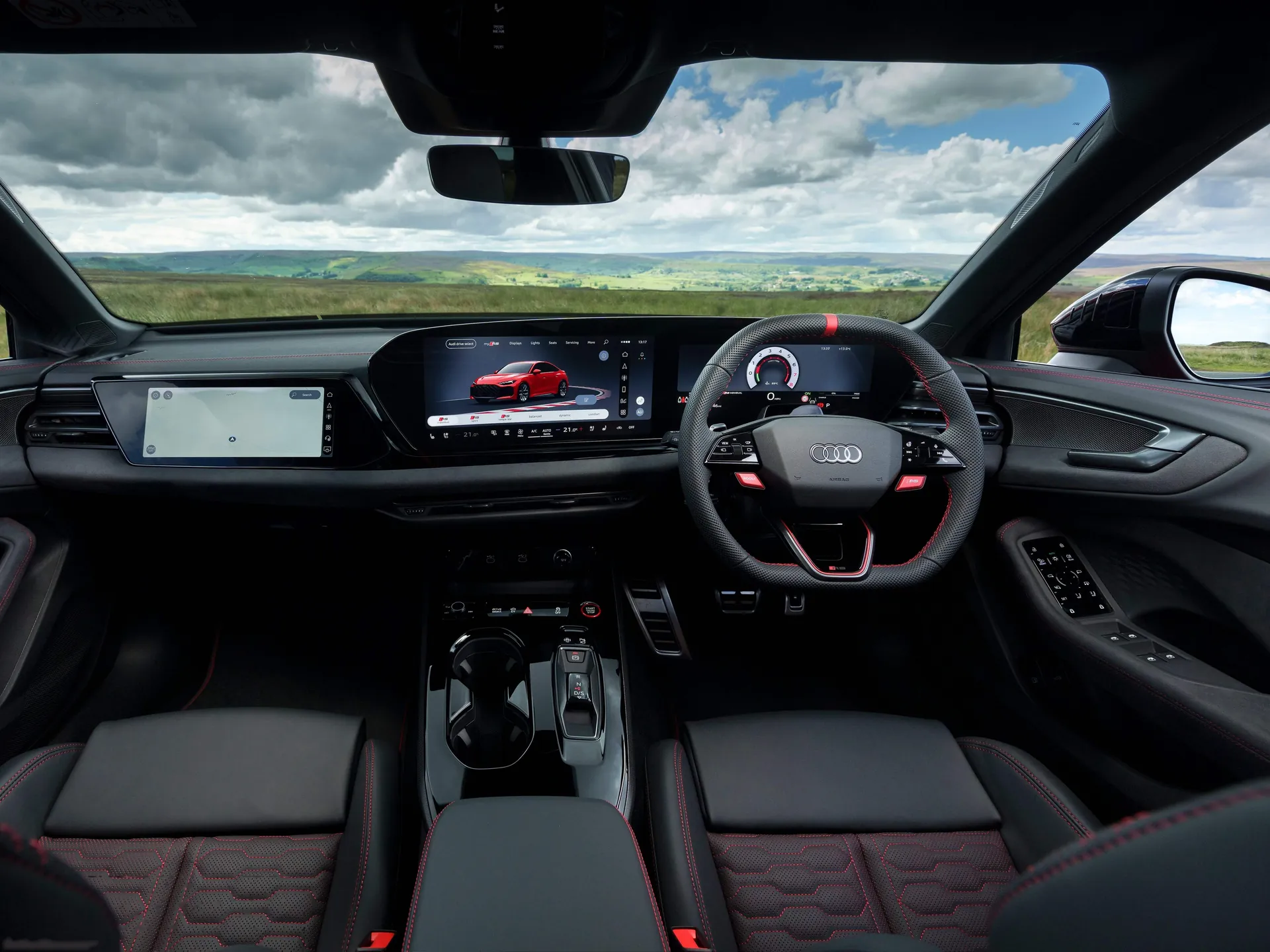 Audi RS5 Saloon [UK] (2027) – interiér