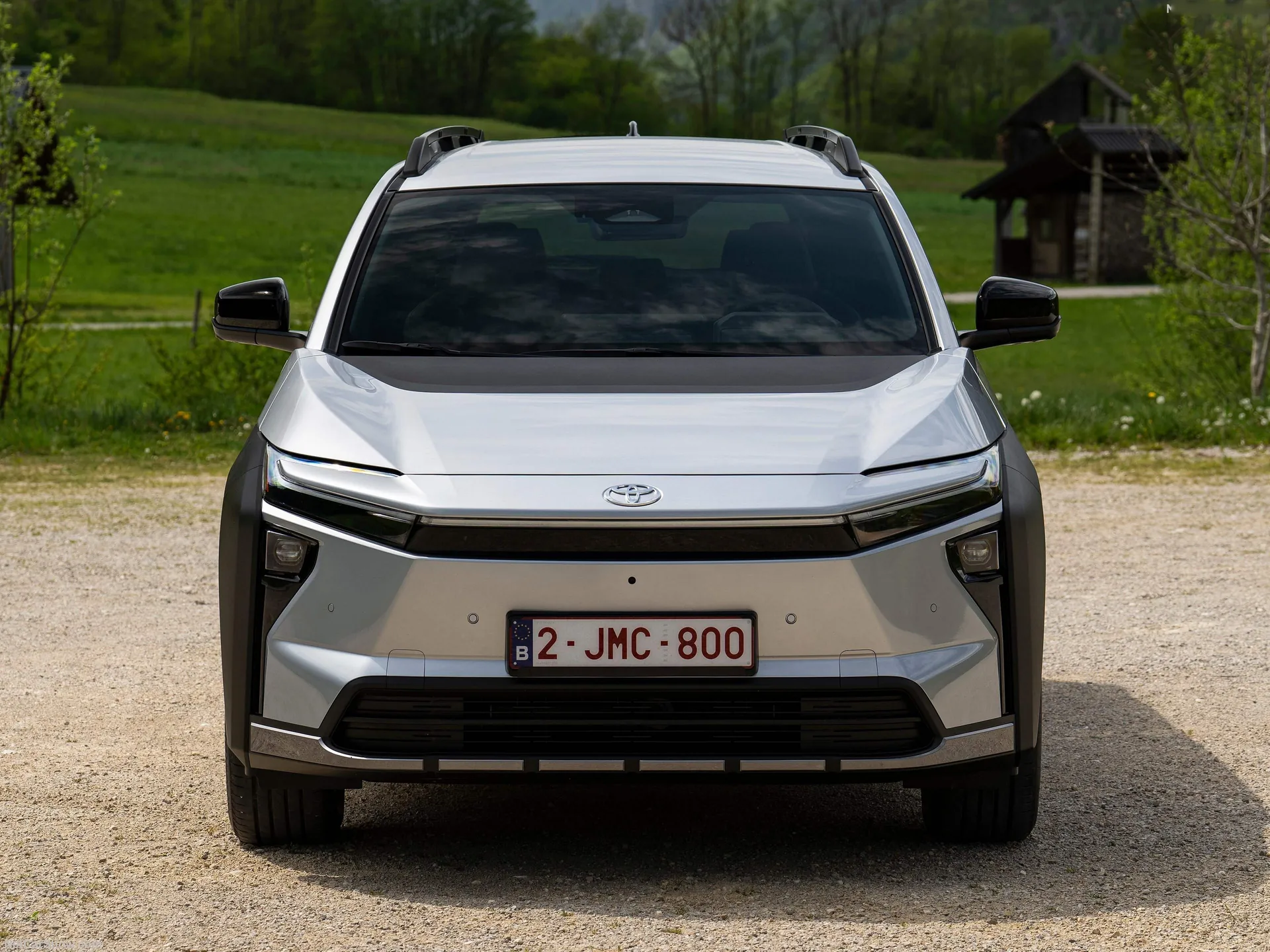 Toyota bZ4X Touring (2026) – zepředu