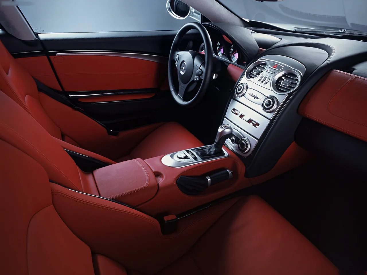 Mercedes-Benz SLR McLaren (2004) – interiér