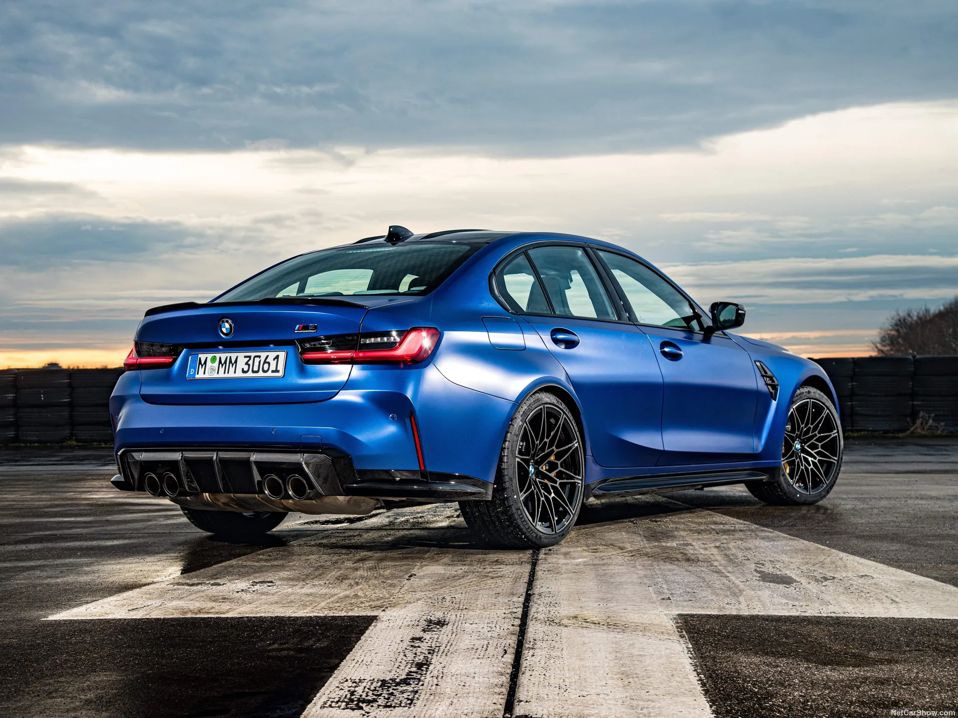 BMW M3 Sedan Competition (2021) – zadní tříčtvrteční pohled