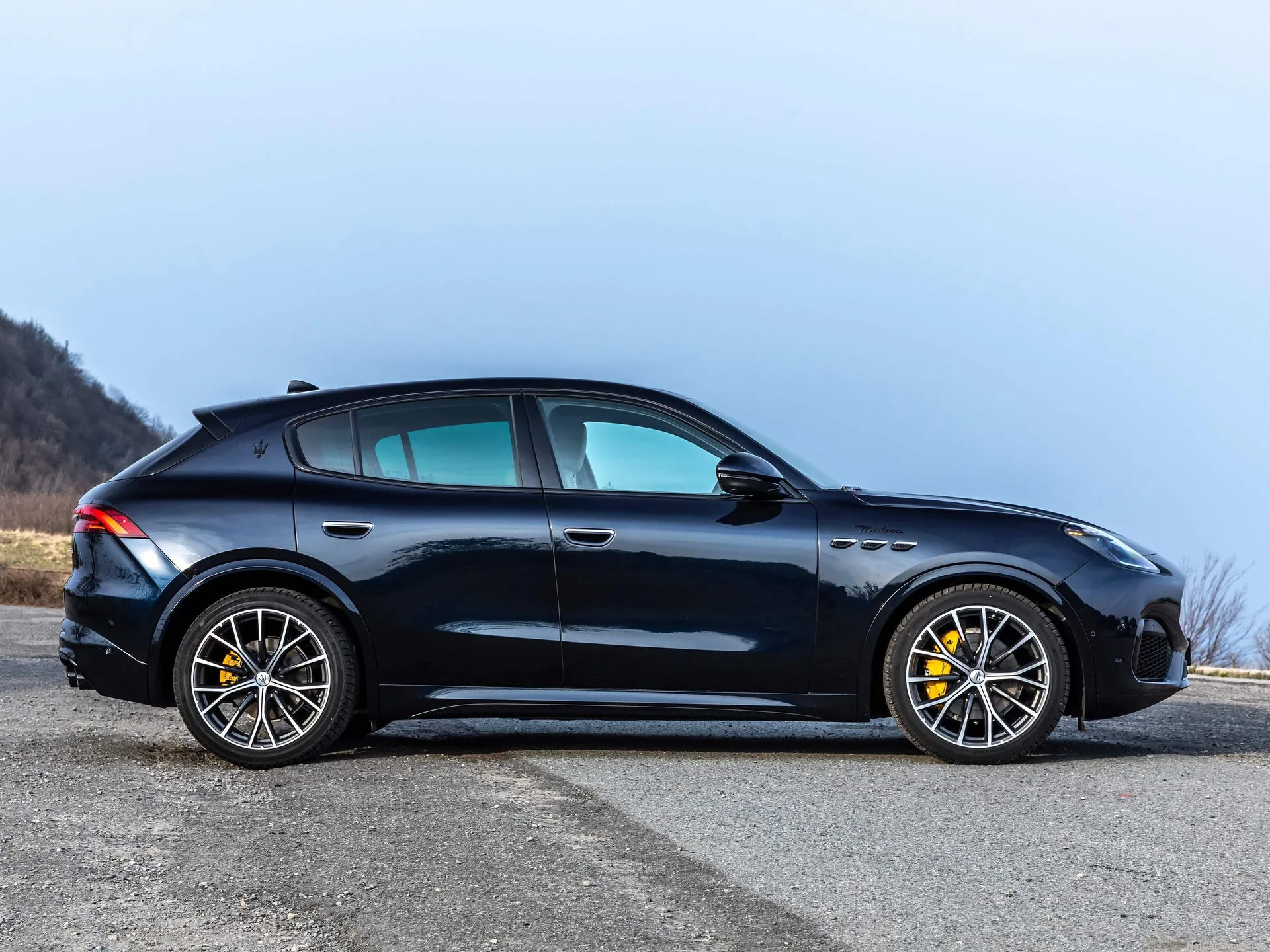 Maserati Grecale (2023) – boční profil