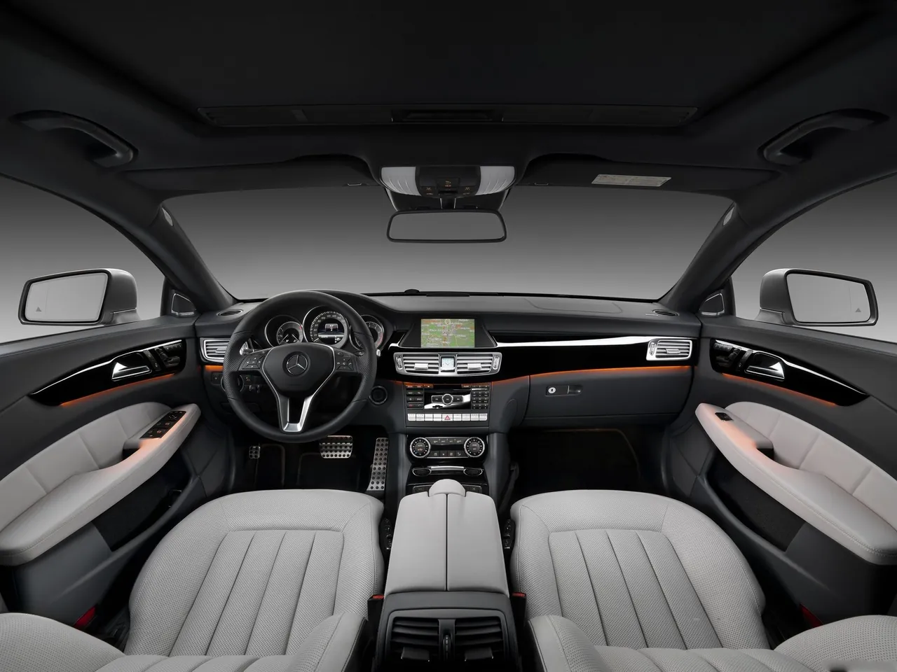 Mercedes-Benz CLS Shooting Brake (2013) – interiér
