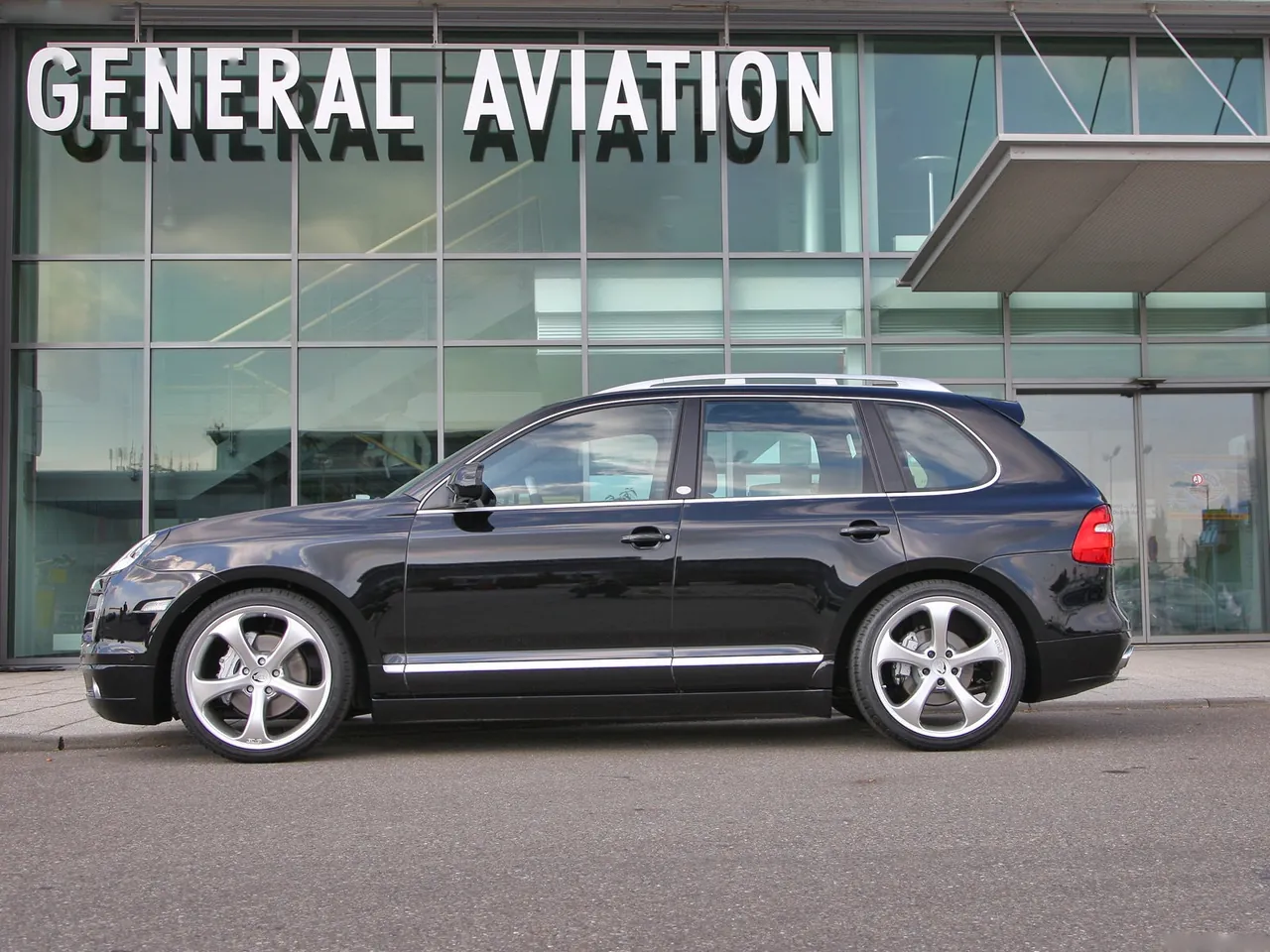 TechArt Porsche Cayenne (2008) – boční profil