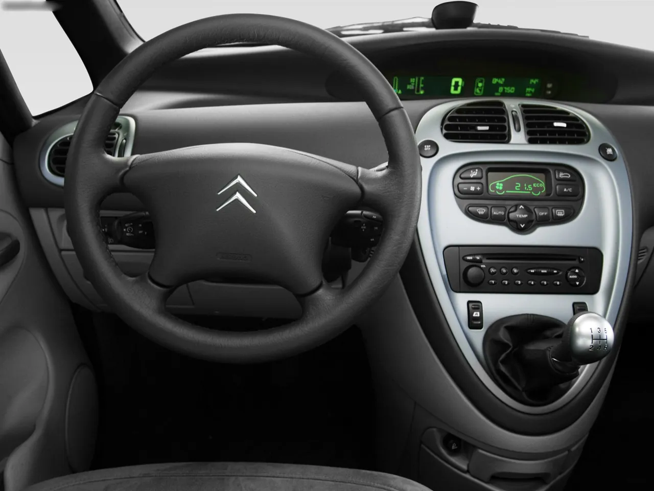 Citroen Xsara Picasso (2004) – interiér