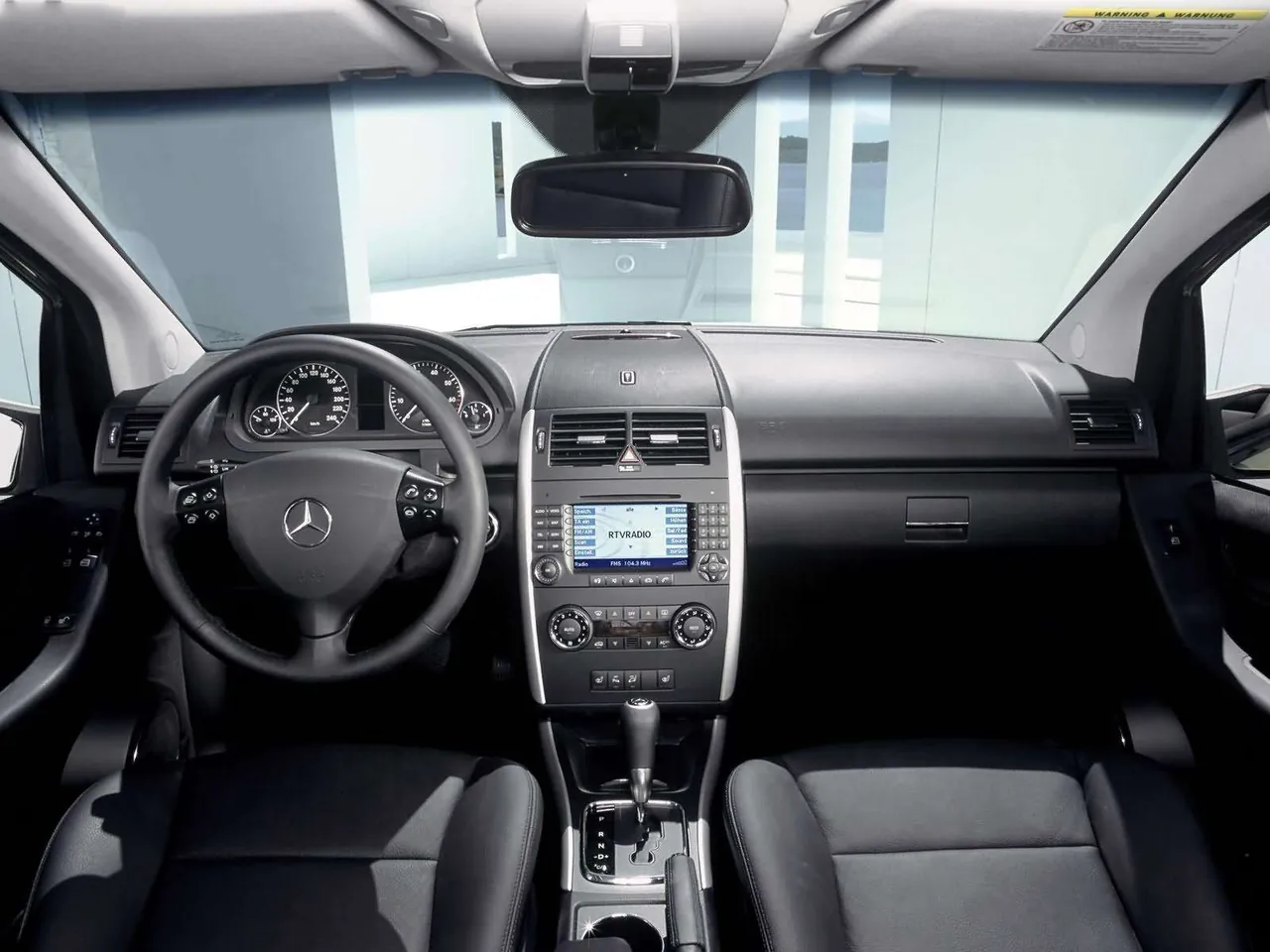 Mercedes-Benz A200 Avantgarde 3door (2005) – interiér