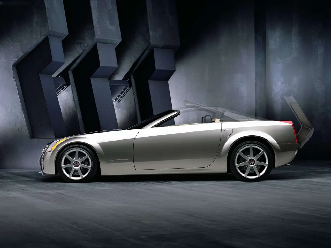 Cadillac Evoq Concept (1999) – boční profil